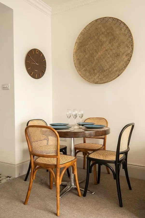 Apartamento Beautiful, Central, 3 Min Walk From Beach, 2 King Doubles Brighton Reino Unido